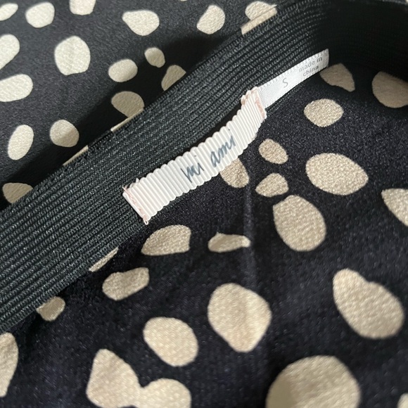 Francesca’s collection skirt - Picture 2 of 2